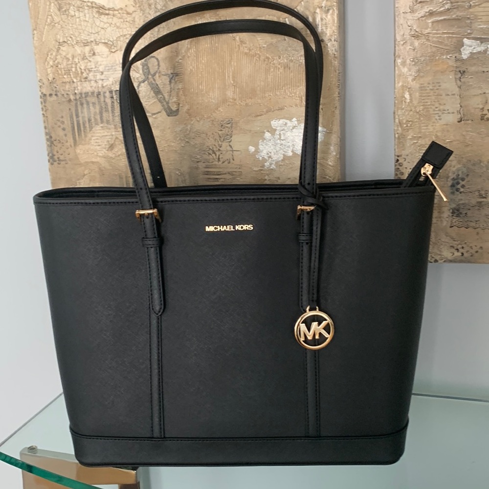 NWT Michael Kors Jet Set Travel